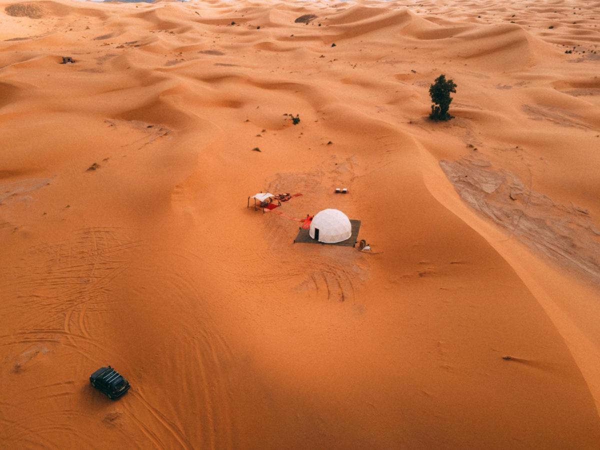 Готель Desert Luxury Camp Morocco Мерзуга Екстер'єр фото